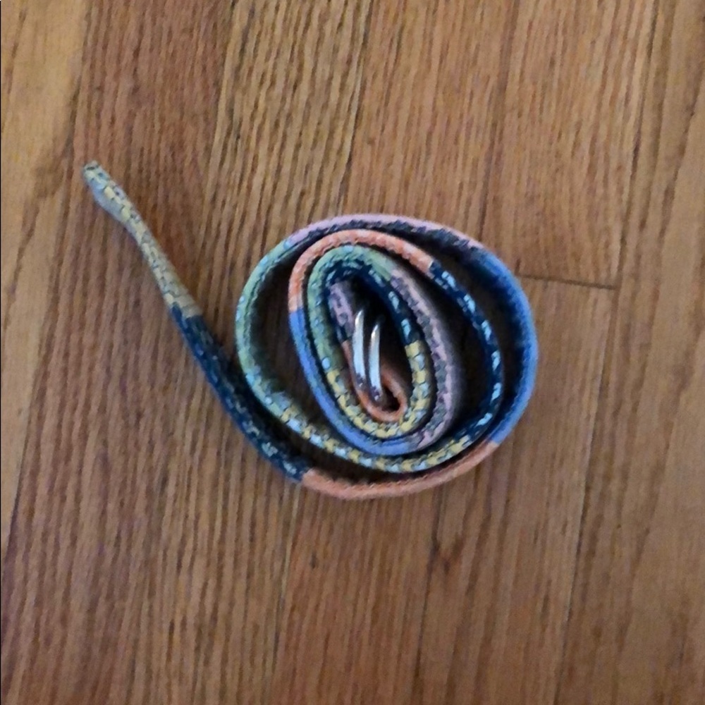 Vineyard Vines belt